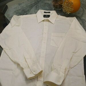 GIVENCHY Men's  Large DRESS SHIRT like new